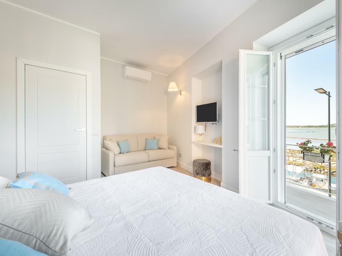 Aquamadre Suites Carloforte  Εξωτερικό φωτογραφία